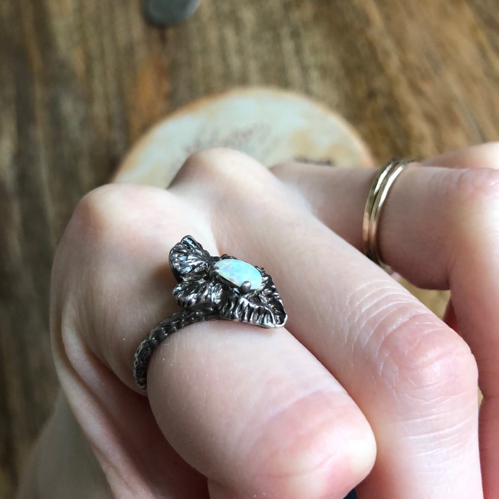 VINTAGE Brutalist Modernist Sterling Opal Ring, 6 - Picture 16 of 16